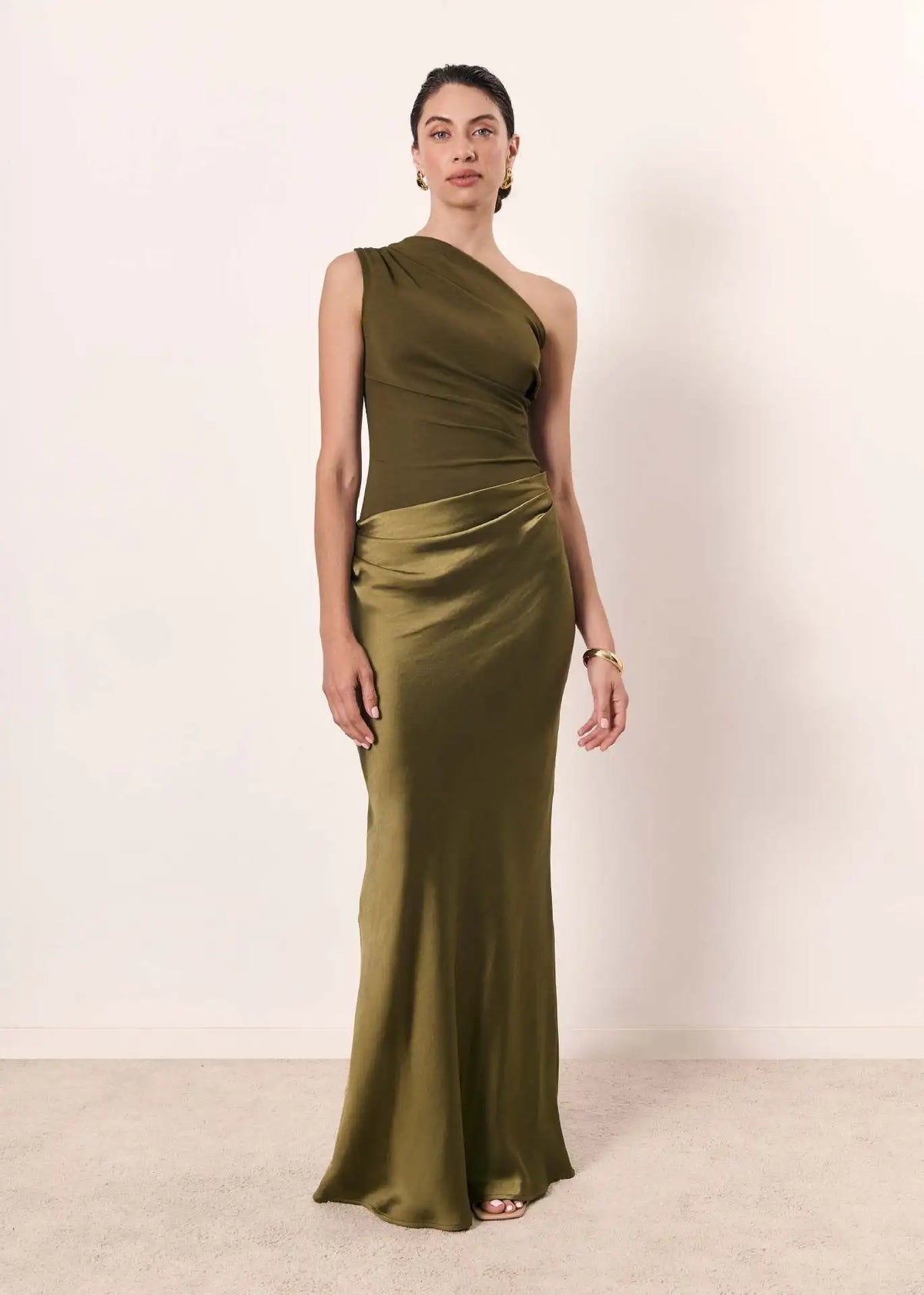 Elegantna uska maksi haljina