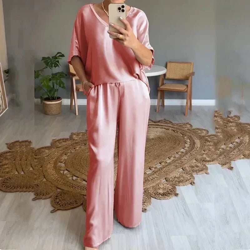 Satenasti očaravajući lounge set