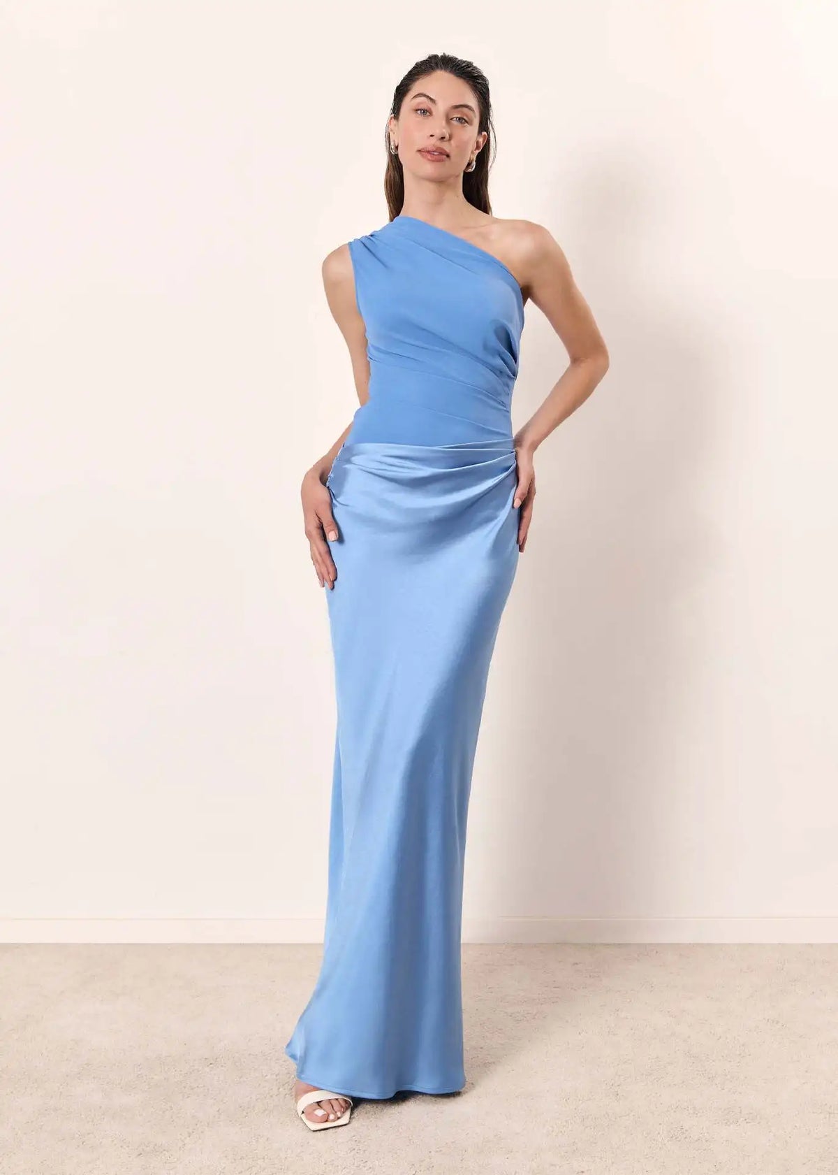 Elegantna uska maksi haljina