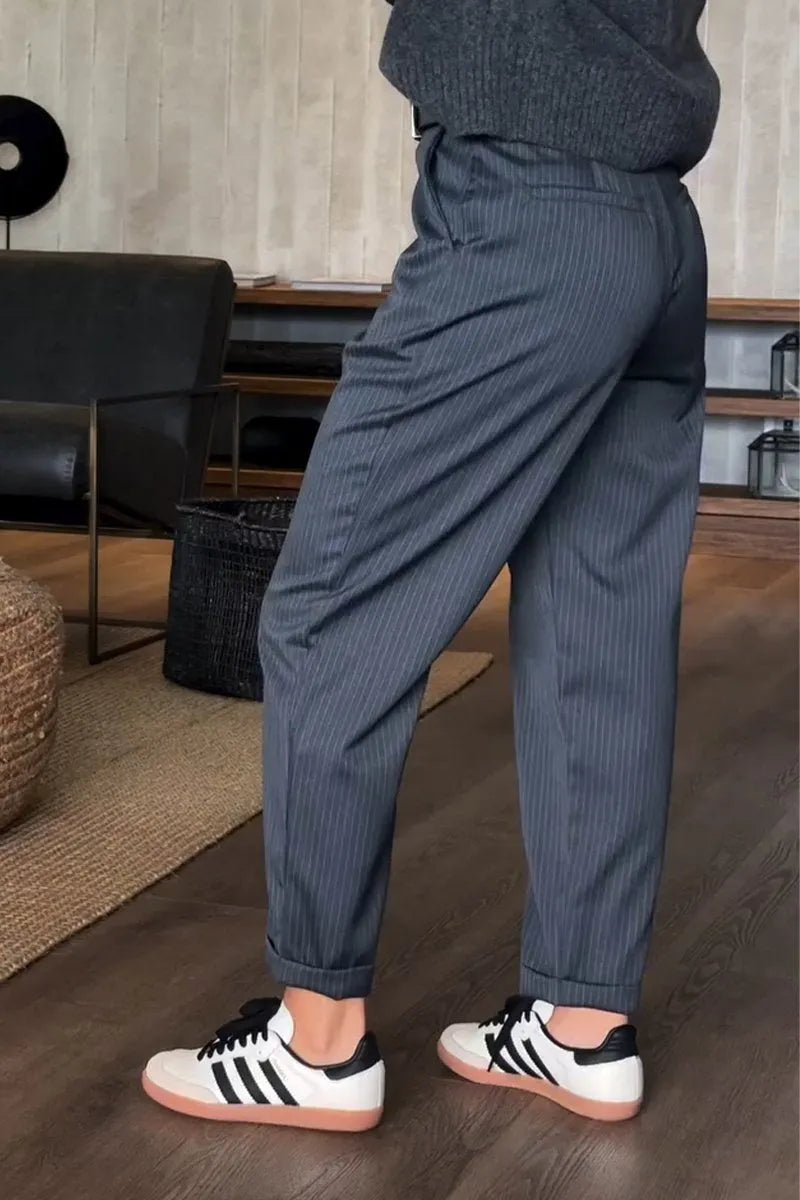 Elegantne prugaste hlače